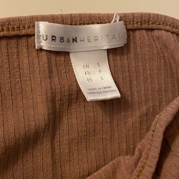 SIMPLE TAN TANK TOP🔥 - Picture 4 of 4